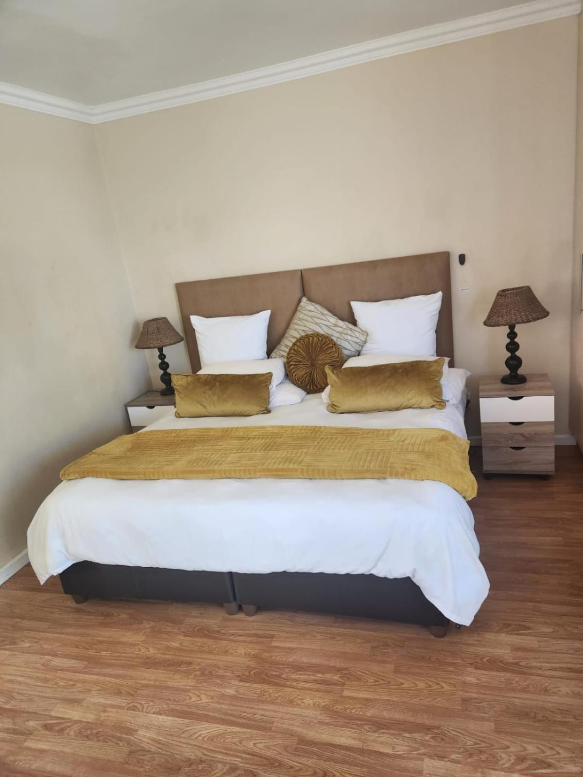 Jenvey House Selfcatering Apartments & Bnb Port Elizabeth Esterno foto